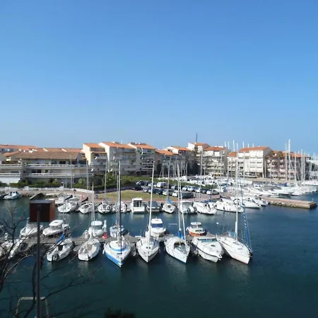 2 Pieces A 300m De La Avec Parking Et Lave-linge - Fr-1-750-55 Canet-en-Roussillon